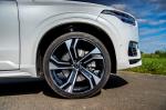 Volvo XC90 T8 Twin Engine R-Design 2019 года (UK)